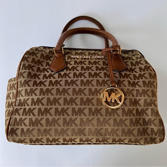 Michael Kors Bedford LG Duffle Satchel Bag in beige/ebony in excellent condition - Picture 1 of 7